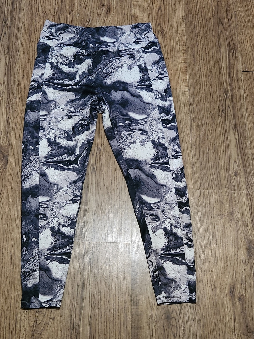 Zone Pro Black and White Marbled Athletic Top